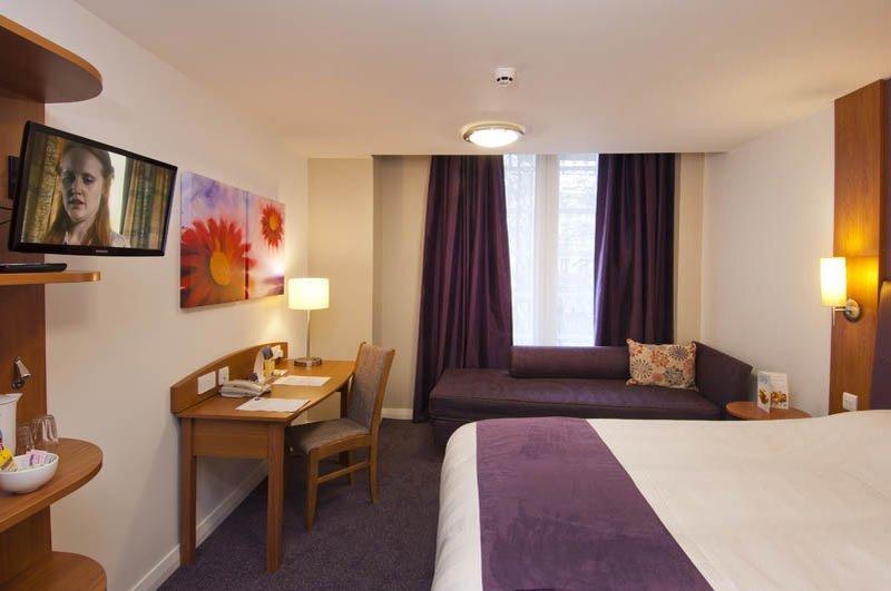 Premier Inn Leamington Spa Town Centre Ngoại thất bức ảnh